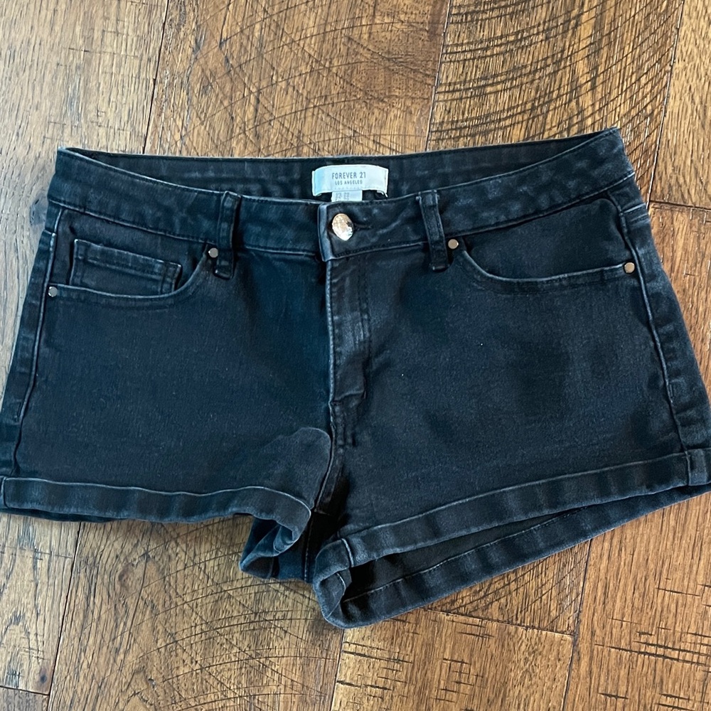 Black Forever 21 Jean Short Shorts Size 30